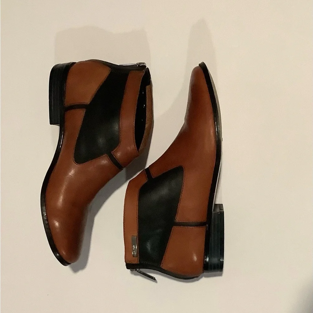 Calvin Klein Tan and Black Chelsea Boots